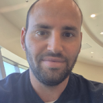 מורה לאלקטרוניקה מיכאל עמנואל