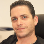 מורה פרטי לאבטחת מידע בהוד השרון יניב מדמוני