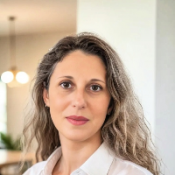 מורה פרטית שרית שטרנברג