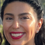 מורה פרטית Anaelli Haghnazari