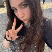 מורה פרטית שלי שטרית