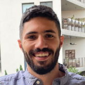 מורה פרטי עדו ענב זאגא
